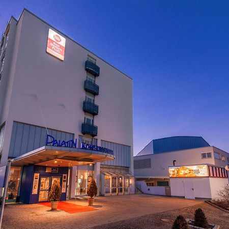 Best Western Plus Palatin Kongresshotel فيسلوخ المظهر الخارجي الصورة